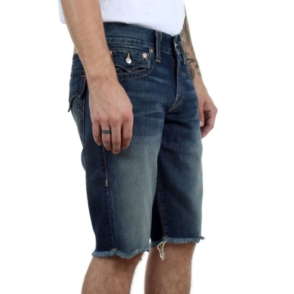 True Religion Men’s Ricky Straight Cut Off Shorts Size 31 Denim Skater Grunge